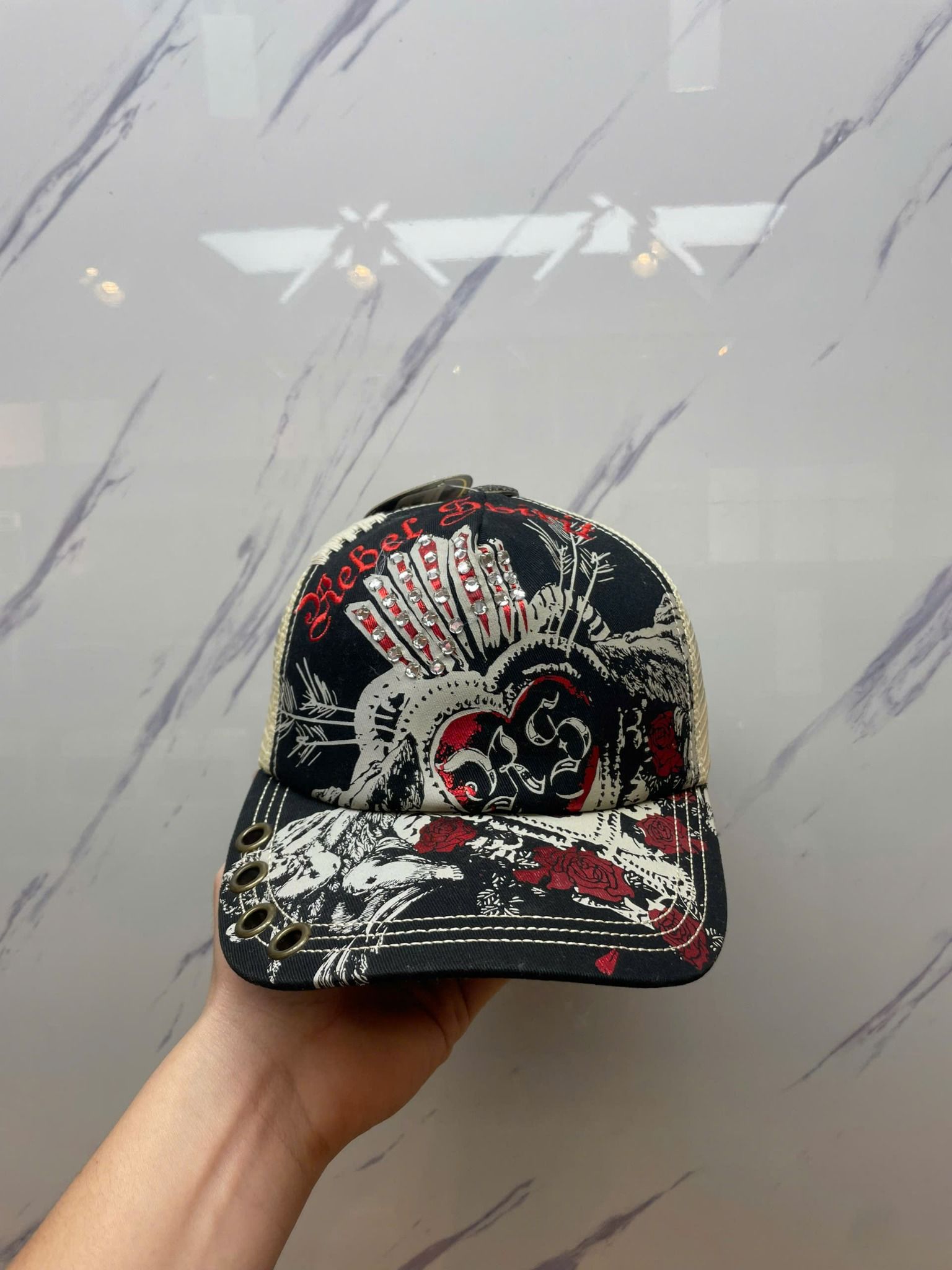 Nón Lưới Rebel Spirit Đen Chữ Đỏ Đính Đá - New - H1007