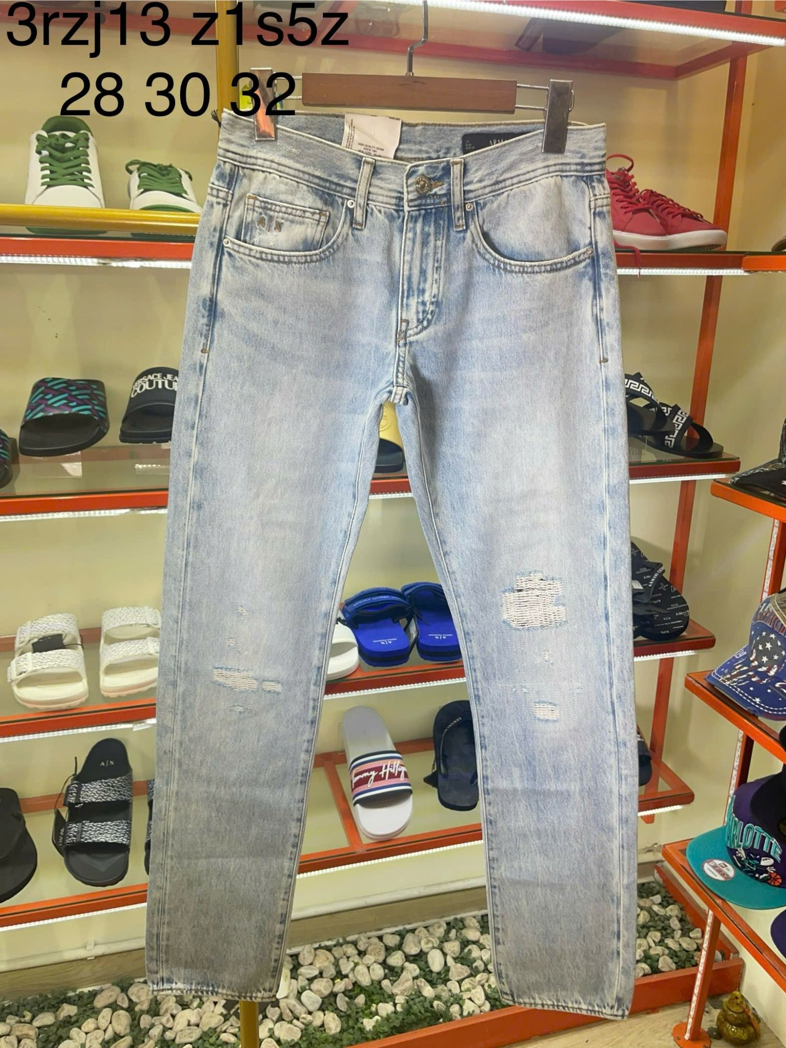 Quần Dài Jeans A/X Armani Exchange Xanh Nhạt Kiểu Rách - New - 3RZJ13 Z1S5Z - GE01