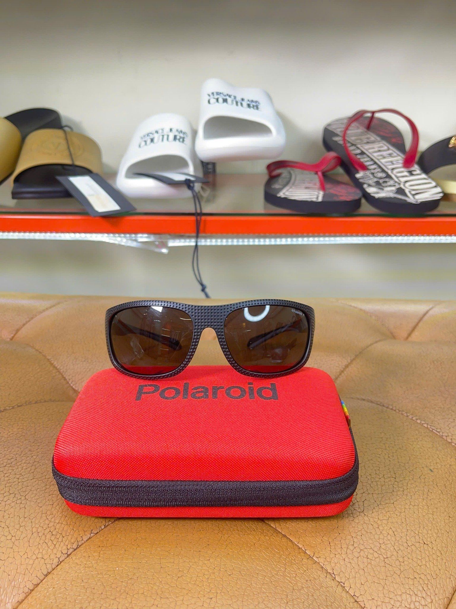 Mắt Kính Polaroid Đen Chấm Tròn - New - PLD7022