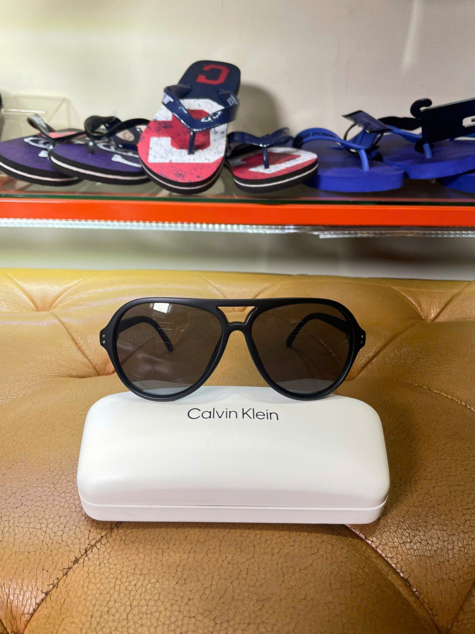 Mắt Kính CK Calvin Klein Gọng Đen Tròng Đen - New - MKCK6