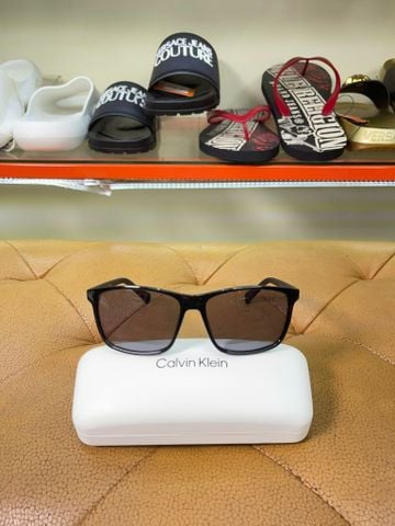 Mắt Kính CK Calvin Klein Gọng Đen Trơn Dáng Dài - New - CK19568S