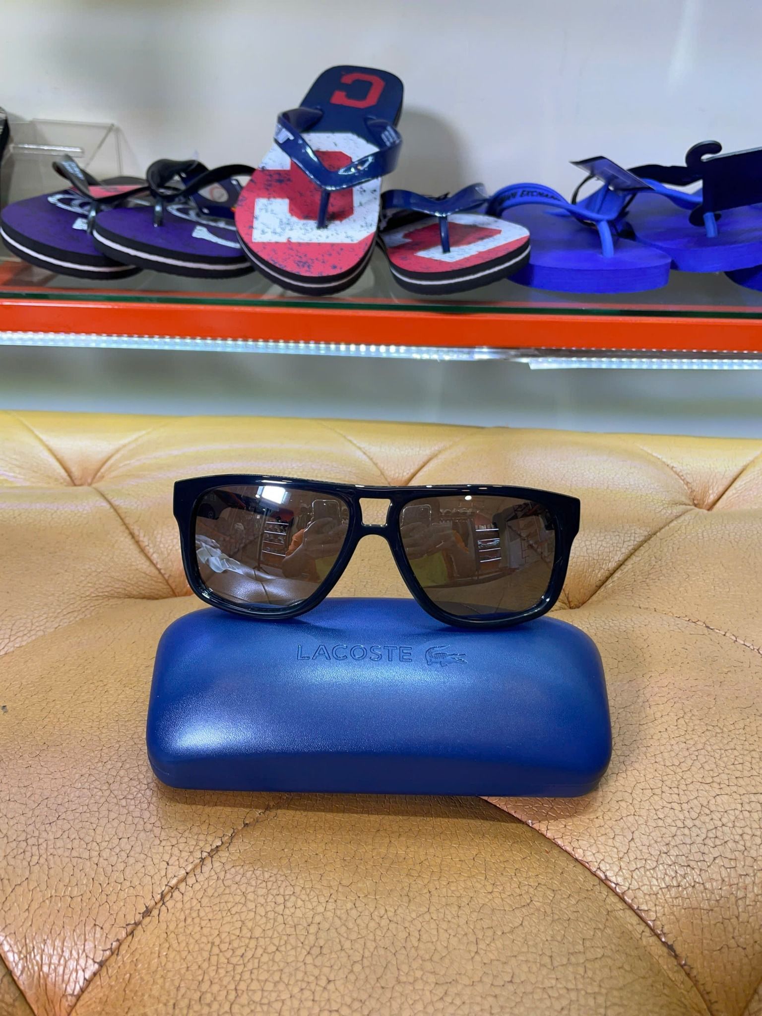 Mắt Kính Lacoste Gọng Đen Tròng Bạc - New - MKLCT4