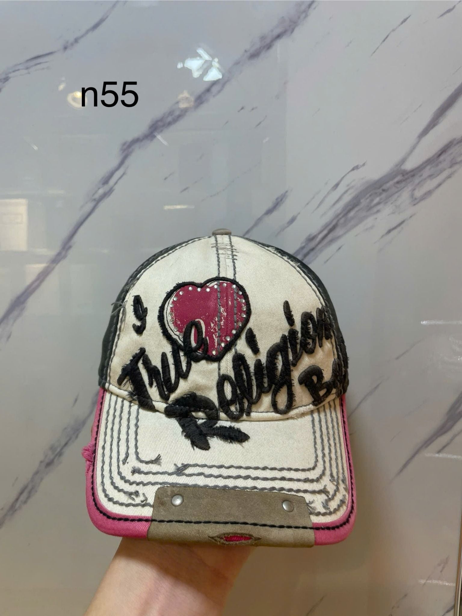 Nón True Religion Trắng Đen Chữ Đen - New - N55