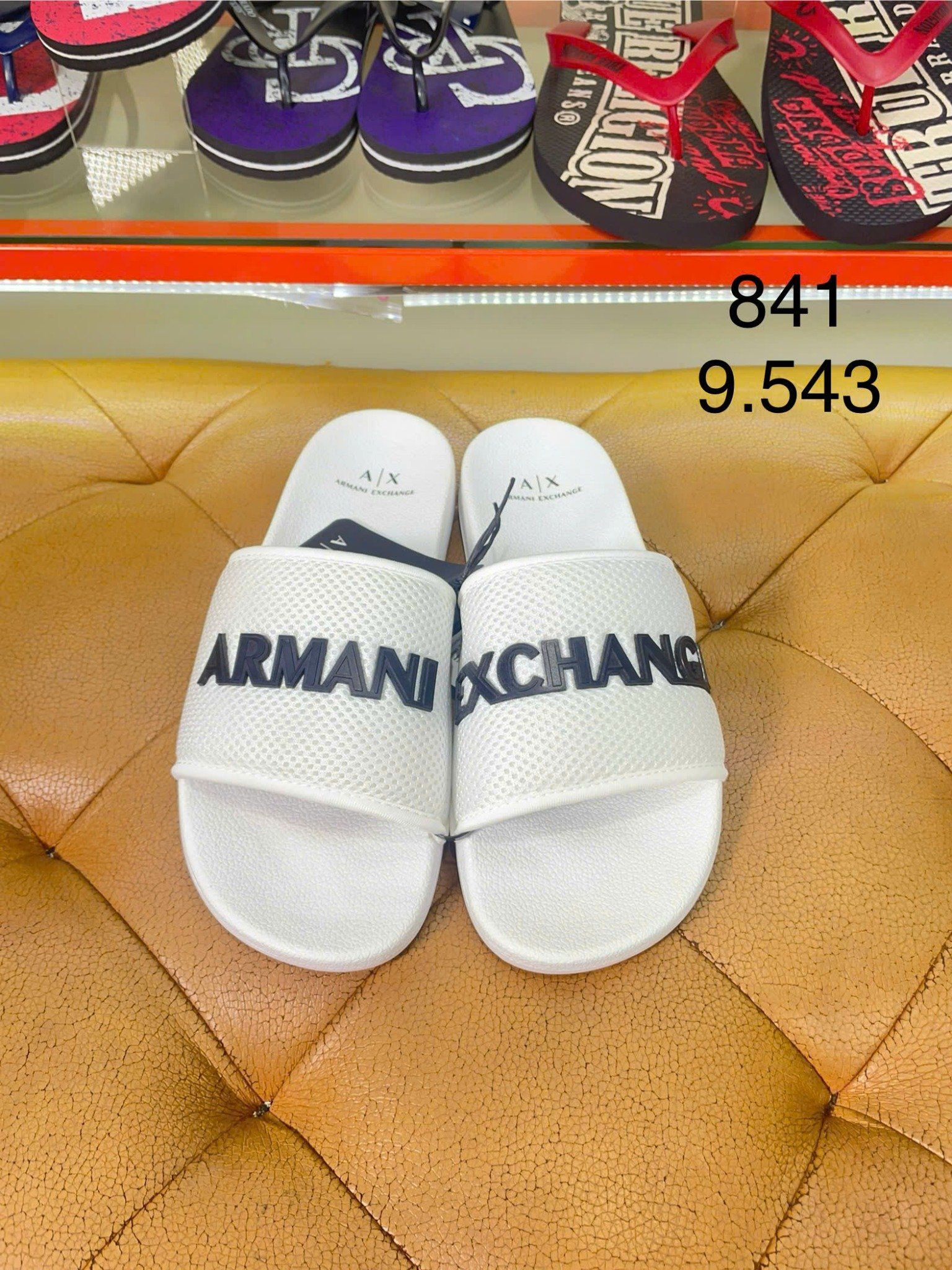 Dép A/X Armani Exchange Trắng Chữ Đen - New - XUP001 XV087