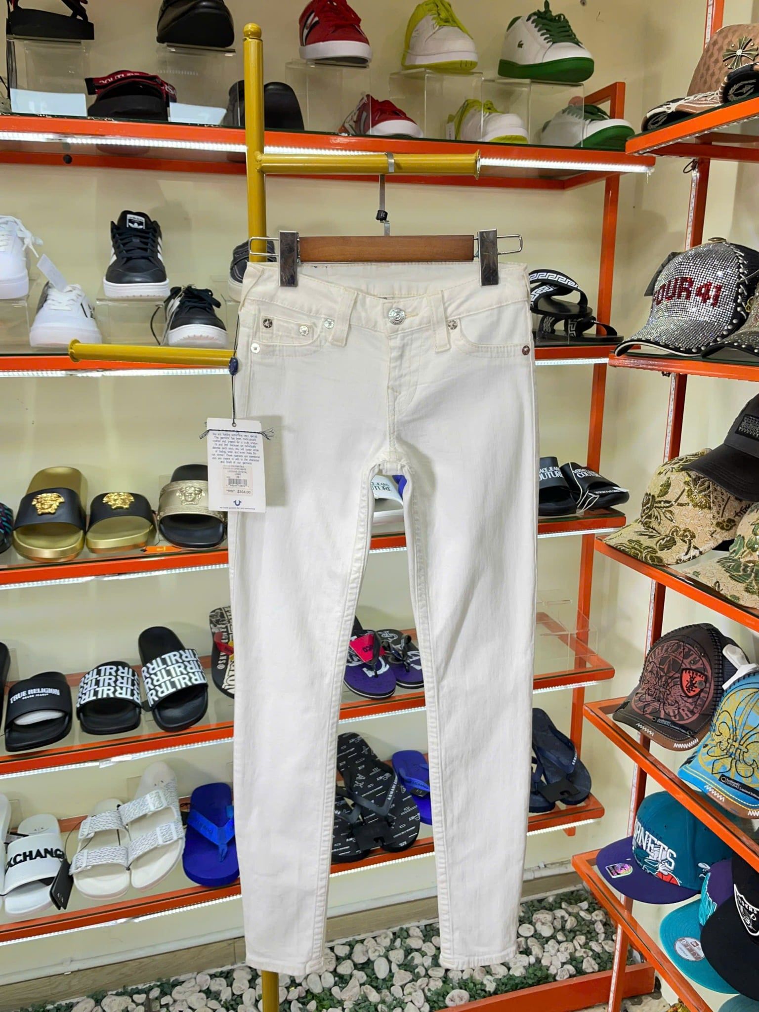 Quần Dài Jeans True Religion Trắng Đính Đá - New - W5JN95TA3 - TD03