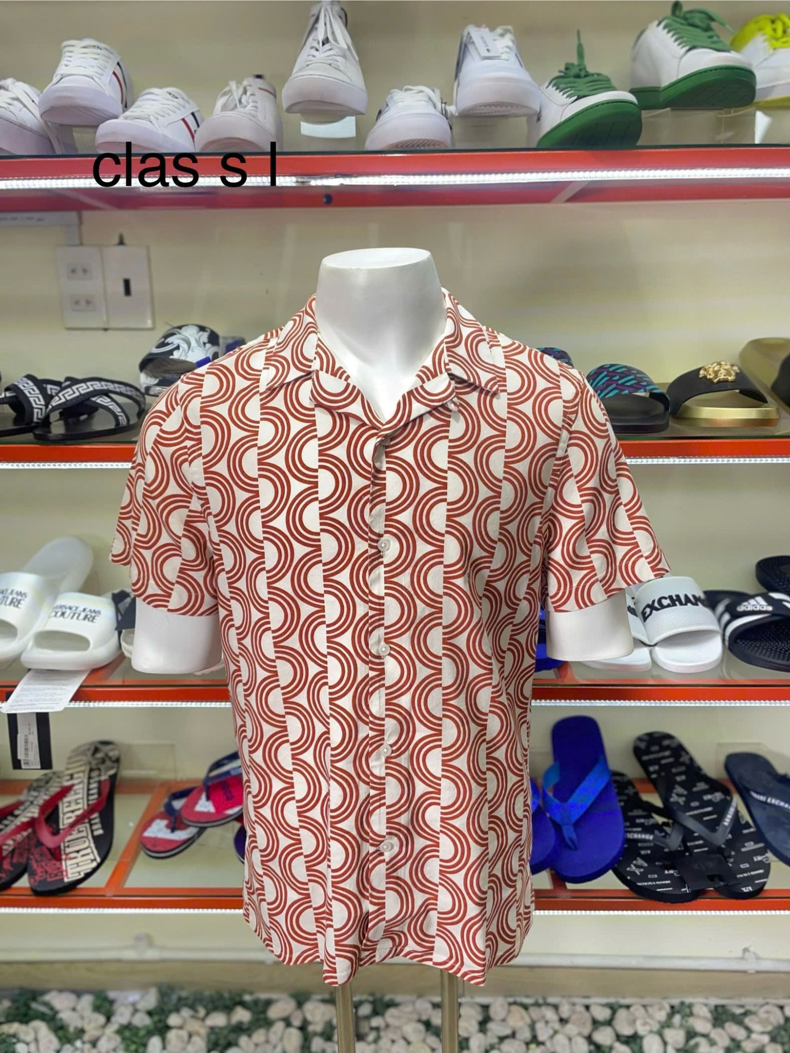 Áo Sơ Mi Tay Ngắn Express Trắng Kem Họa Tiết Tròn Cam - New - 01690843 - TE01