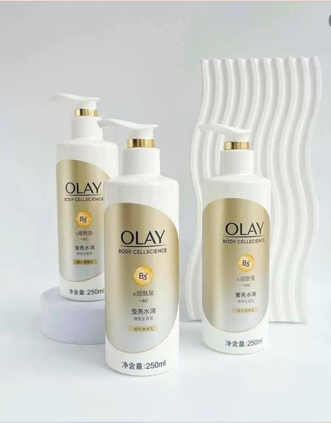 (01/26) Dưỡng thể trắng da OLAY B3 + Vit E 250ml