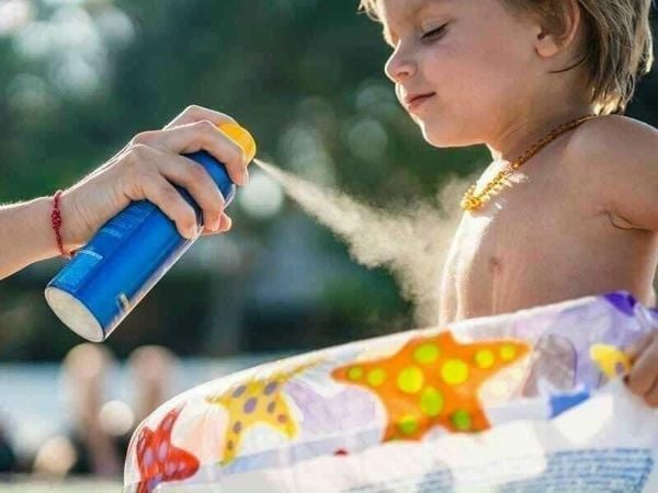 (02-04/2026) Xịt chống nắng cho bé BANANA BOAT Kids Sport SPF 50+