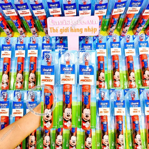 Bàn chải pin ORAL B cho bé 3+ (Mickey đỏ)