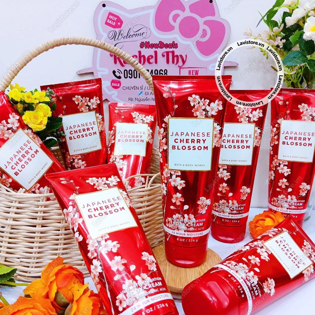 Xịt body B&BW Japanese Cherry Blossom 236ml