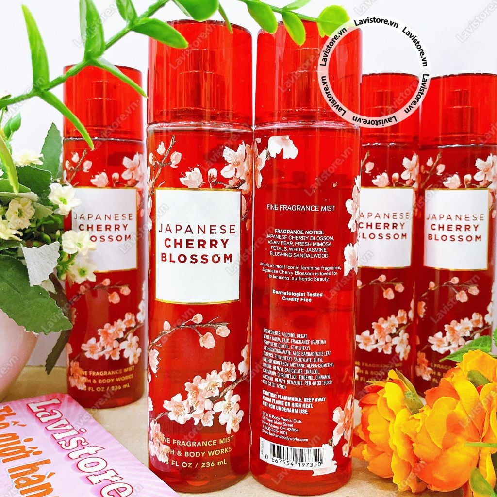 Xịt body B&BW Japanese Cherry Blossom 236ml