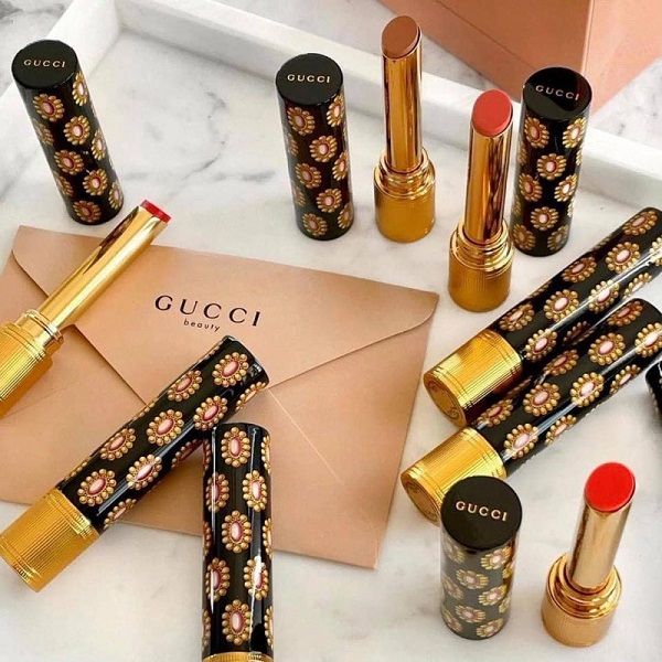 Son Thỏi Gucci Rouge De Beaute Brillant Glow & Care Lip Colour