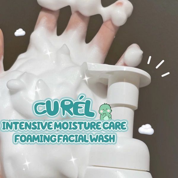 Sữa Rửa Mặt Dạng Bọt Cấp Ẩm Chuyên Sâu Curel Intensive Moisture Care Foaming Wash 150ml