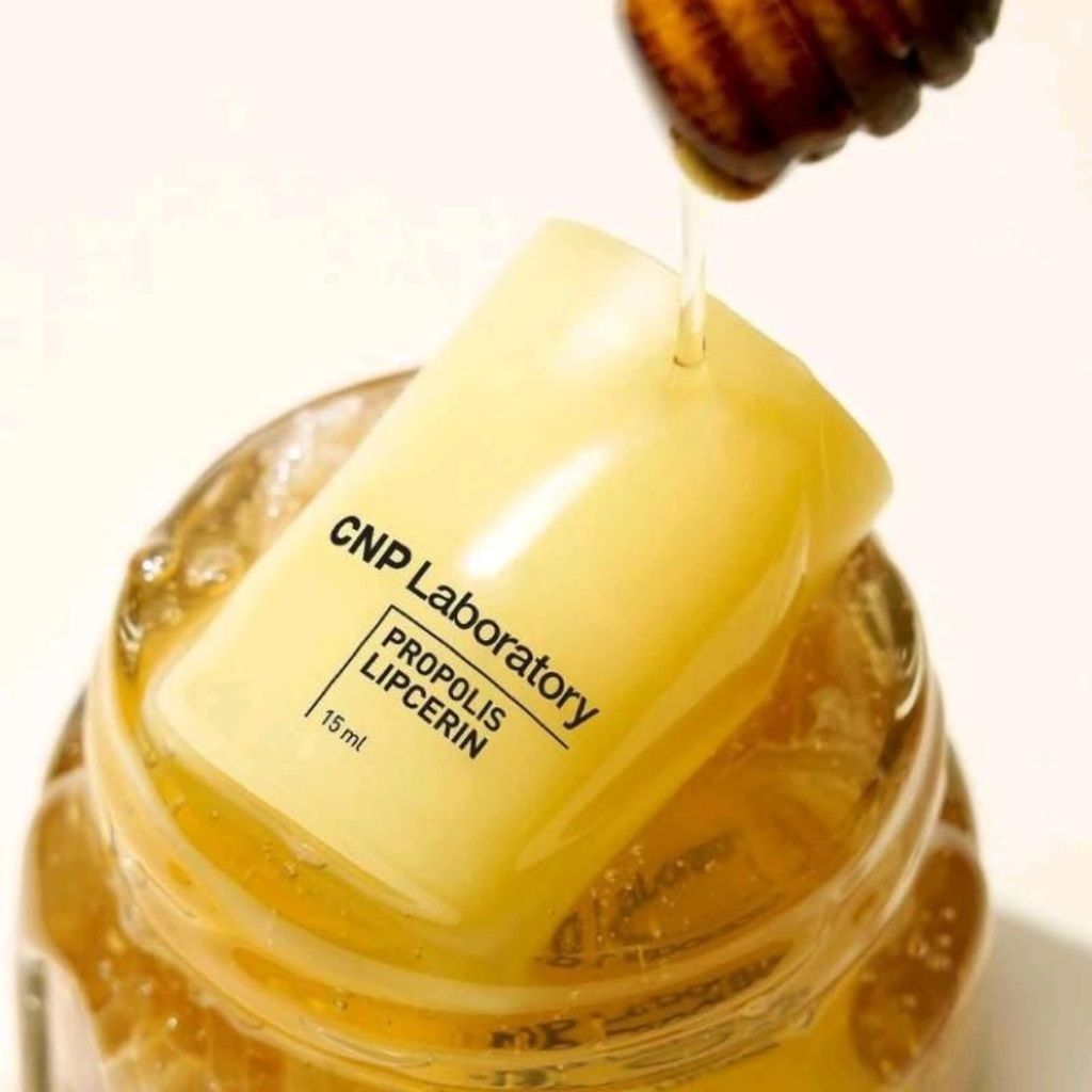 Sáp Dưỡng Môi CNP Laboratory Propolis Lipcerin 15ml