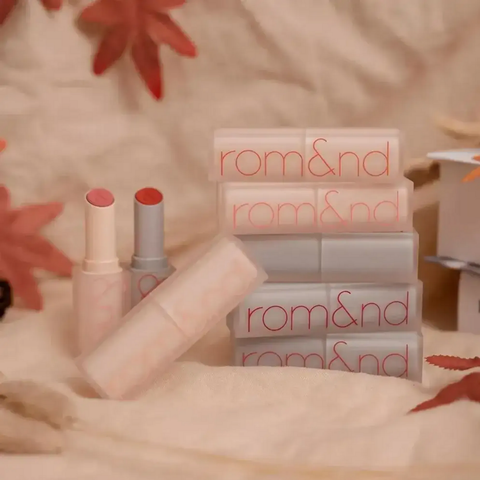 Son Thỏi Romand New Zero Matte Lipstick 3g