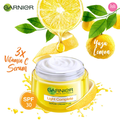 Kem Dưỡng Serum Sáng Da Ban Ngày Garnier Light Complete Vitamin C Serum Cream SPF30 18ml
