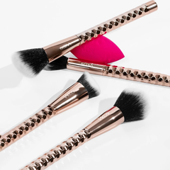 Bộ Kit 4 Cọ Và 1 Bông Phấn Vacosi Fury The Flawless Face Brush Kit Golden Dragon SC05