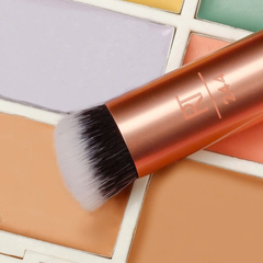 Cọ Che Khuyết Điểm Real Techniques RT244 Expert Concealer