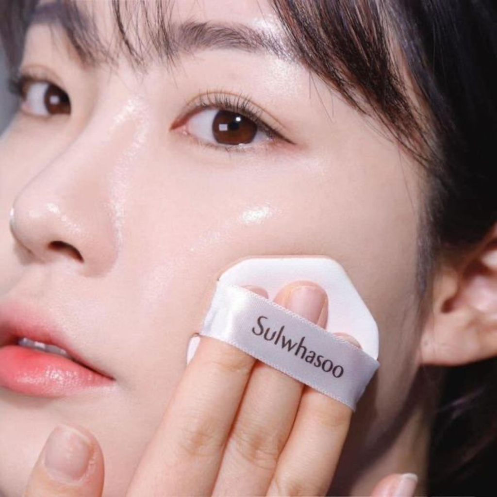 Phấn Nước Sulwhasoo Perfecting Cushion Coussin De Teint SPF50+ PA+++ 30g (Tặng kèm lõi)