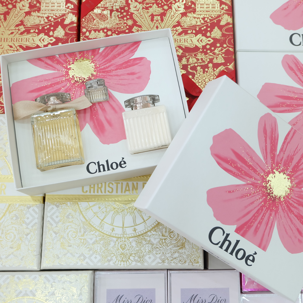 Set Nước Hoa Nữ Chloé Signature Eau De Parfum (EDP 100ml + EDP 5ml + Body Lotion 100ml)