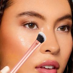 Cọ Khối Mũi Real Techniques RT243 Angled Shadow Makeup Brush