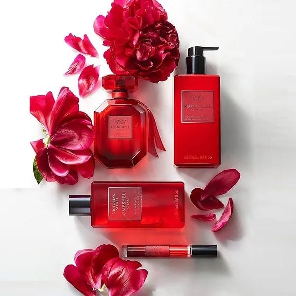 Xịt Thơm Victoria's Secret Fine Fragance Mist Brume Parfume De Luxe 250ml