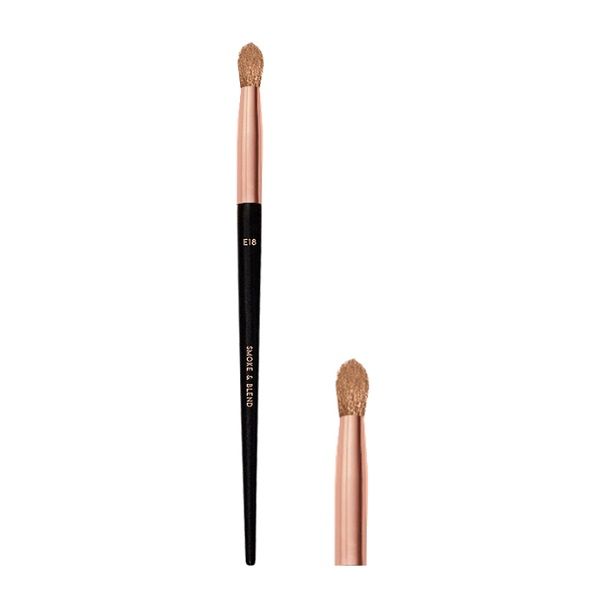 Cọ Tán Phấn Mắt Smoky Vacosi Smoke & Blend Brush - E18