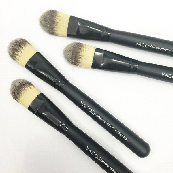 Cọ Tán Nền Đầu Dẹp Bản To Vacosi Foundation Brush F03