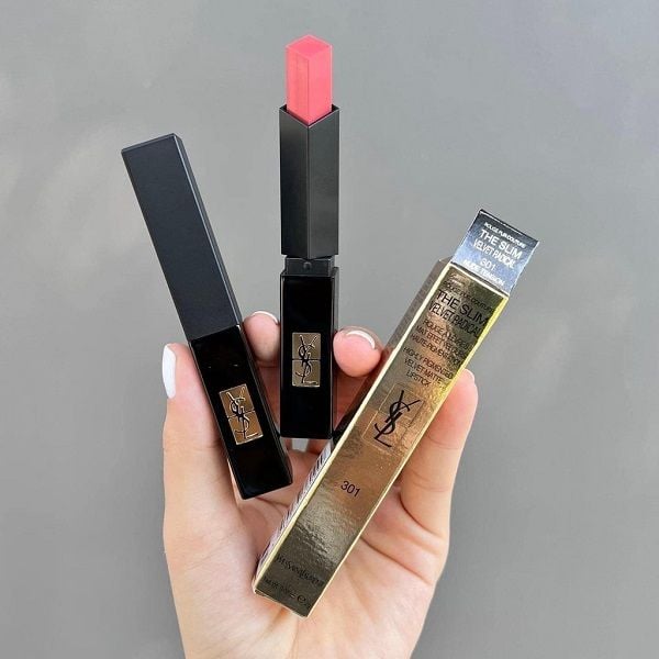 Son Thỏi Lì YSL The Slim Velvet Radical Matte Lipstick