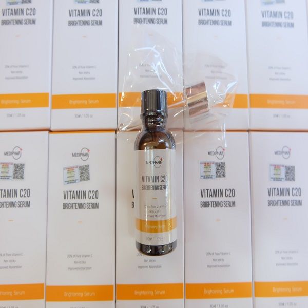 Serum Dưỡng Trắng Giảm Thâm Nám Vitamin C20 Brightening Mediphar 30ml