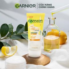 Sữa Rửa Mặt Dưỡng Sáng Da Garnier Light Complete Vitamin C Whip Foam 100ml