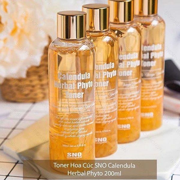 Nước Hoa Hồng Hoa Cúc SNO Calendula Herbal Phyto Toner 200ml