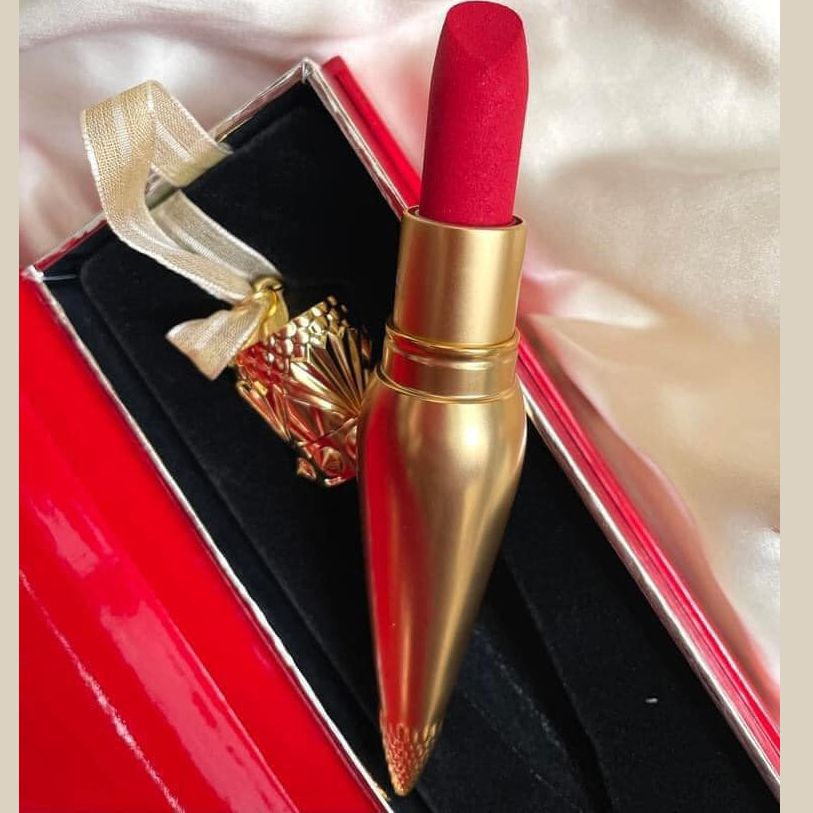 Son Thỏi Rouge Louboutin Silky Satin On The Go Lipstick 3.8g