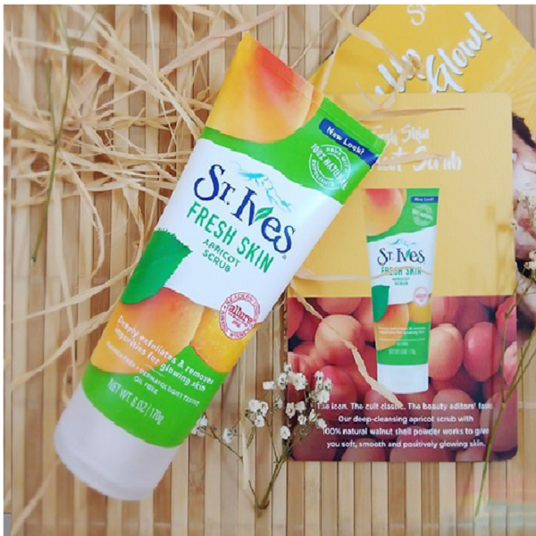 Sữa Rửa Mặt Tẩy Tế Bào Chết Trái Mơ Tươi Mát St.Ives Fresh Skin Apricot Scrub 170g