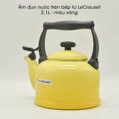 Ấm đun nước thổi sáo Le Creuset Tradition 2.1L