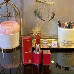 Son Tom Ford 16 Scarlet Rouge