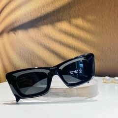 Kính thời trang Prada đen