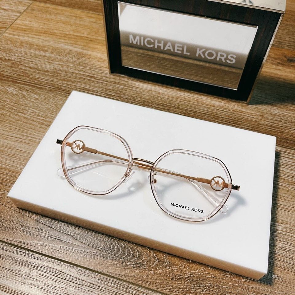 Kính thời trang Michael Kors