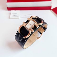 Đồng hồ thời trang Salvatore Ferragamo Double Gancini Cuff