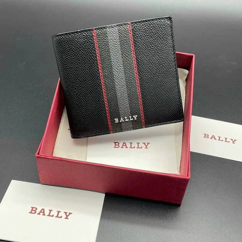 Ví da Bally