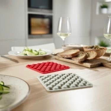 Set 2 miếng lót nồi silicon Joseph Joseph