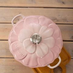 Nồi hoa Le Creuset  New Petal Braiser 26cm