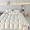 Chăn thiên nga Swarovski Goose Down Winter Quilt