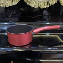 Quánh chống dính siêu xịn Tefal Character 16cm màu đỏ