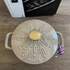 Nồi Staub Snowflake La Marmite 16cm màu trắng Truffle