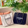 Túi dây da tote Chanel canvas