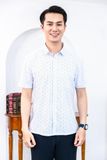  Áo sơ mi nam ngắn tay chấm bi hoa nhí màu trắng – 808 