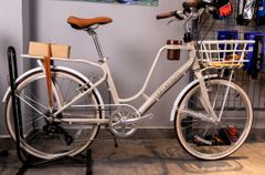 Xe đạp đường phố Momentum 2021 Ineed Latte ( rổ sắt)
