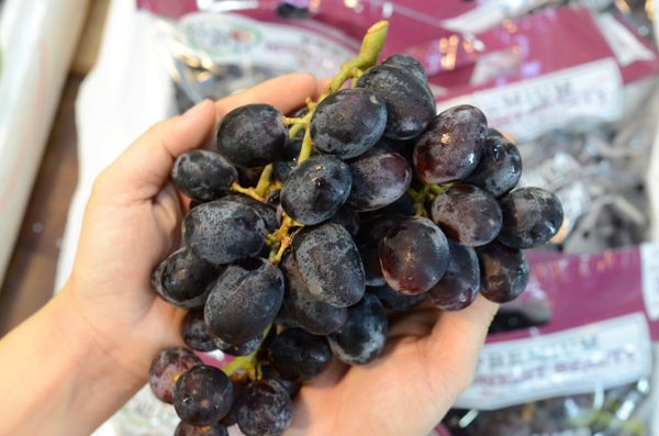 Nho đen không hạt Mỹ – Thế Giới Trái Cây