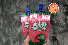 Kem túi vị dưa hấu Hàn quốc - túi 160ml